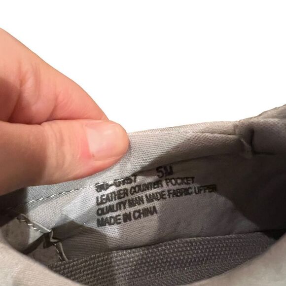 3 for $30! Easy street sport light grey slip on shoes - Picture 3 of 9